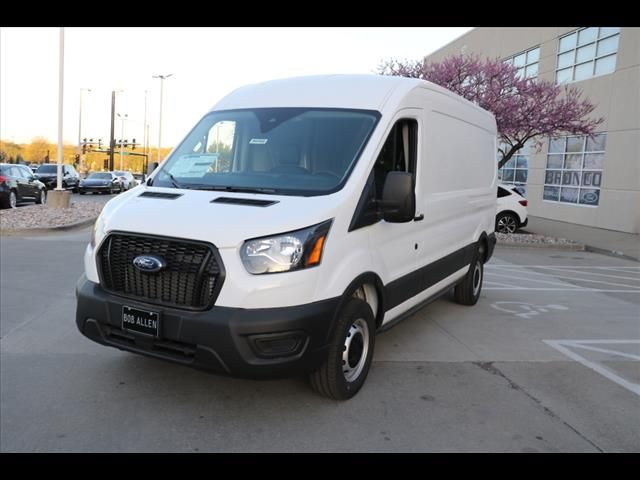 2024 Ford Transit Base