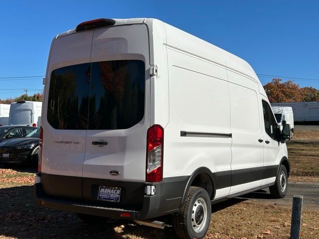 2024 Ford Transit Base