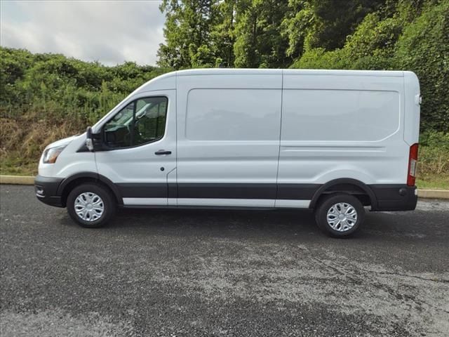 2024 Ford Transit Base