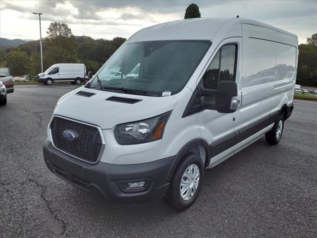 2024 Ford Transit Base