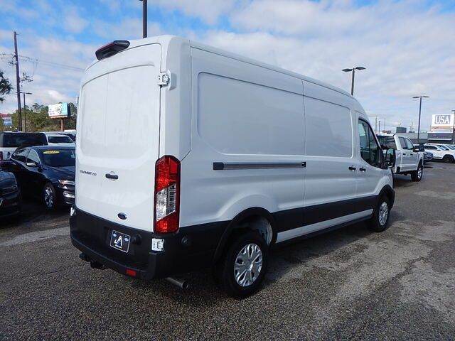 2024 Ford Transit Base