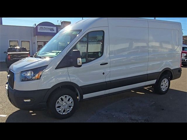 2024 Ford Transit Base