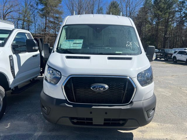 2024 Ford Transit Base