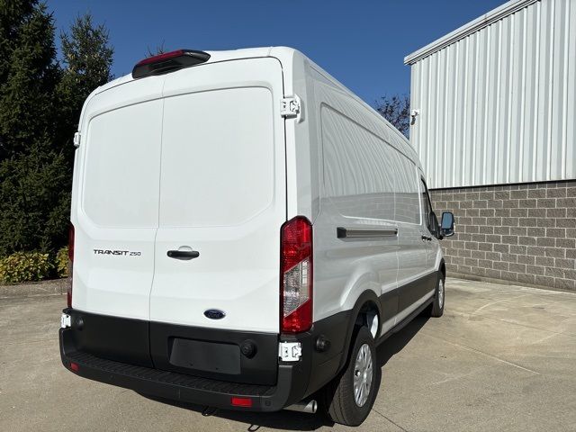 2024 Ford Transit Base