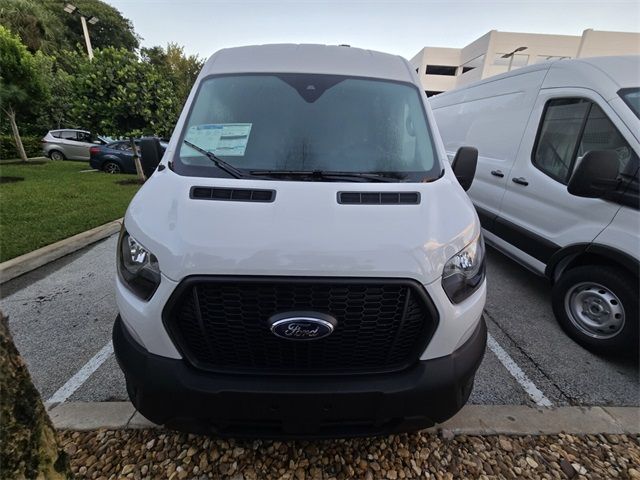 2024 Ford Transit Base