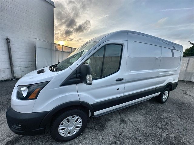 2024 Ford Transit Base