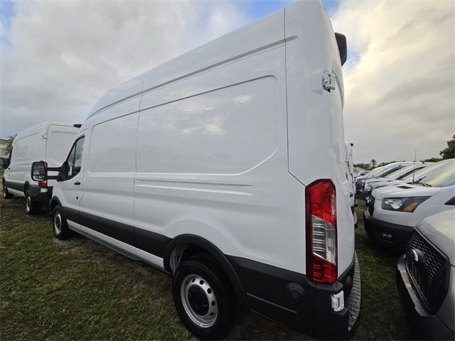 2024 Ford Transit Base