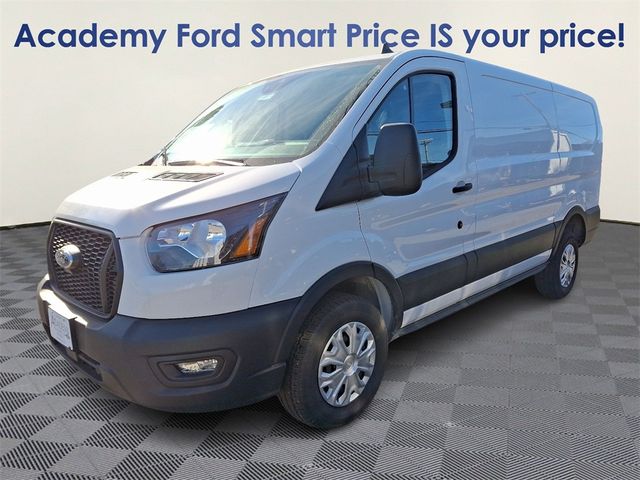 2024 Ford Transit Base