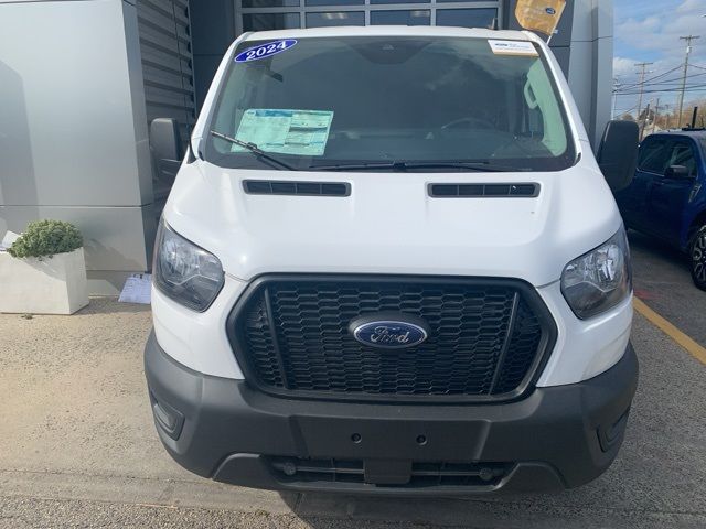 2024 Ford Transit Base