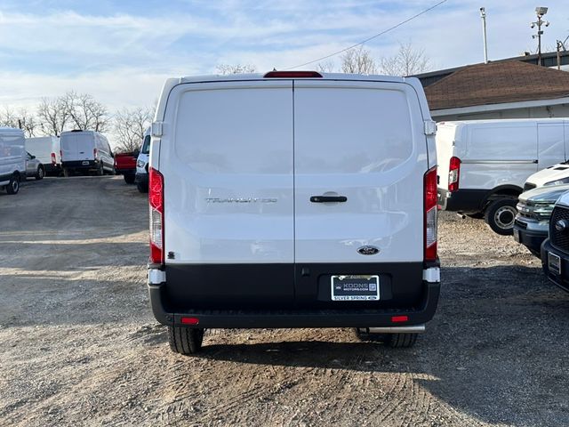 2024 Ford Transit Base