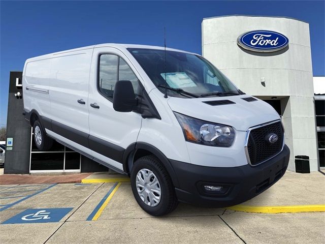 2024 Ford Transit Base