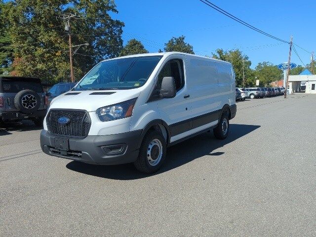 2024 Ford Transit Base