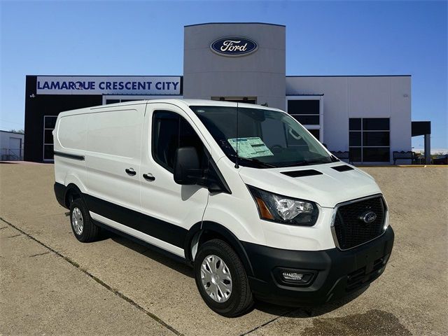 2024 Ford Transit Base