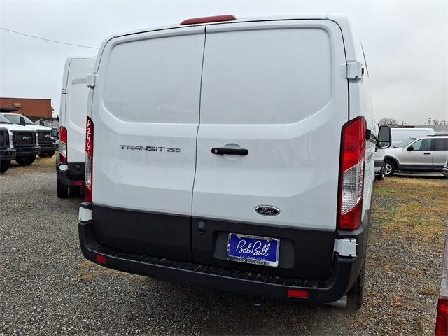 2024 Ford Transit Base