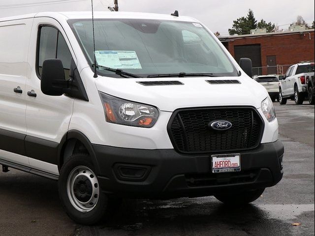 2024 Ford Transit Base