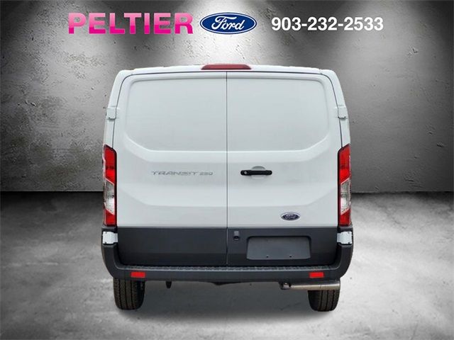 2024 Ford Transit Base