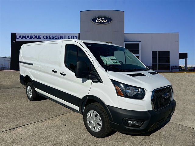 2024 Ford Transit Base