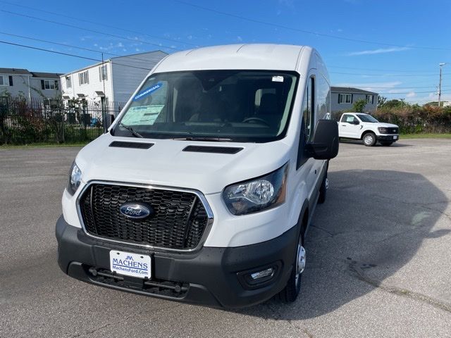 2024 Ford Transit Base