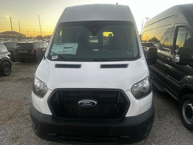 2024 Ford Transit Base