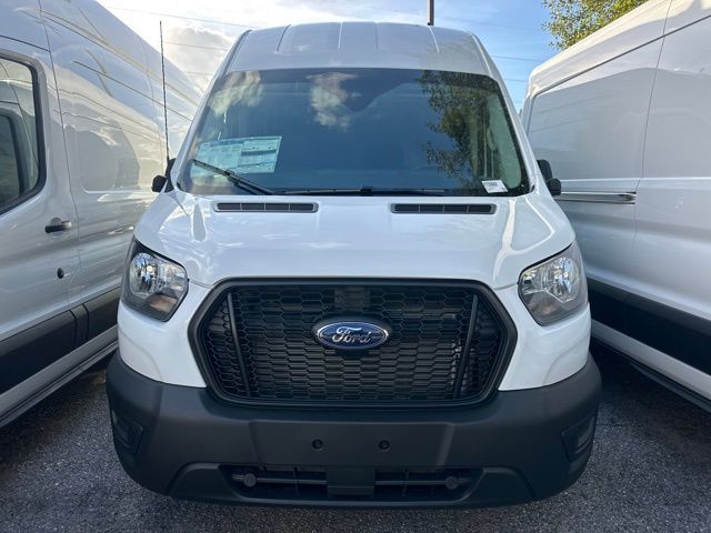 2024 Ford Transit Base