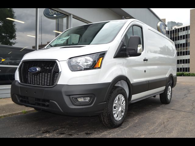 2024 Ford Transit Base