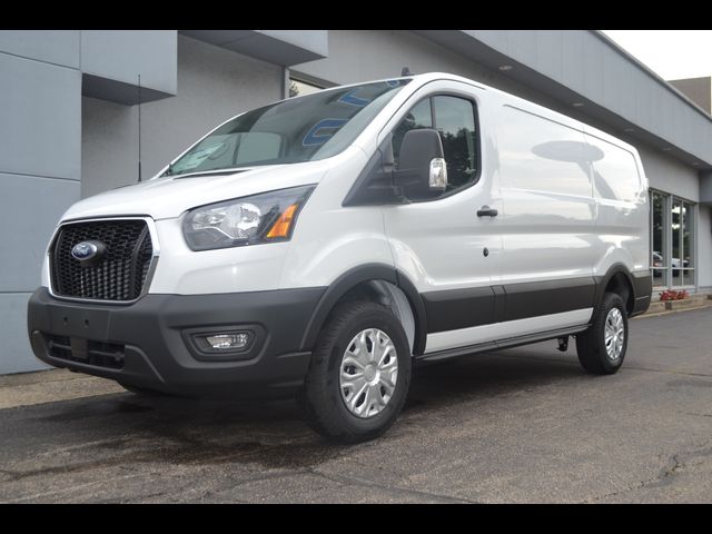 2024 Ford Transit Base