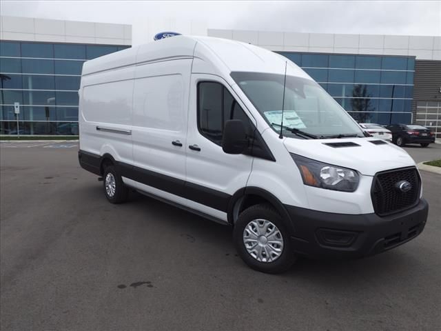 2024 Ford Transit Base