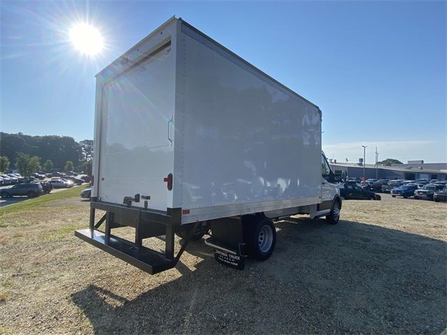 2024 Ford Transit Base