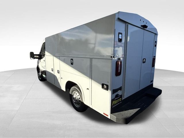 2024 Ford Transit Base