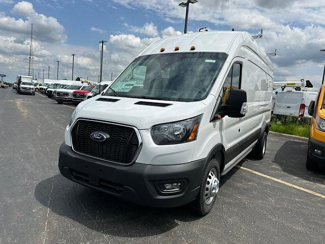 2024 Ford Transit Base