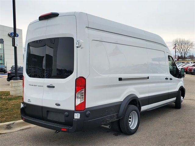 2024 Ford Transit Base