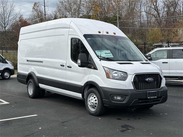2024 Ford Transit Base