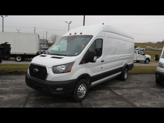 2024 Ford Transit Base