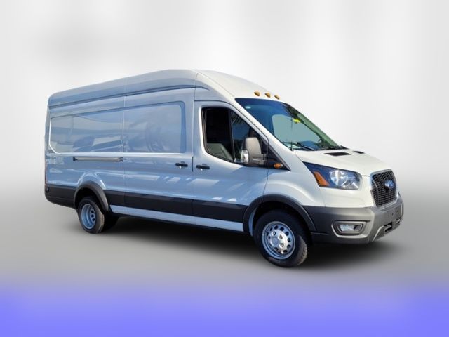 2024 Ford Transit Base