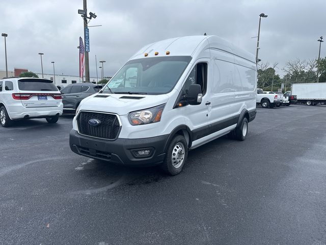 2024 Ford Transit Base