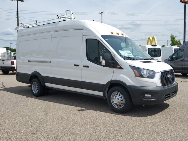 2024 Ford Transit Base