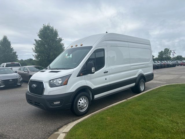 2024 Ford Transit Base