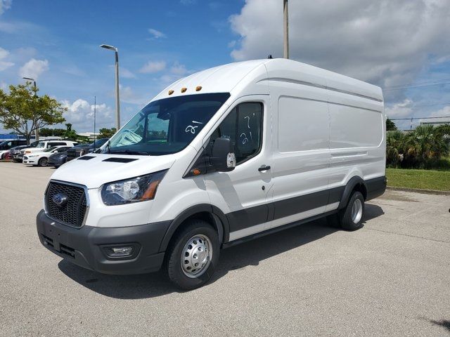 2024 Ford Transit Base