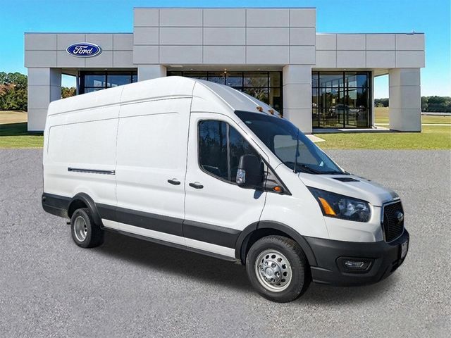 2024 Ford Transit Base