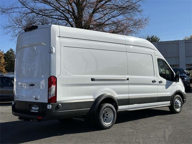 2024 Ford Transit Base