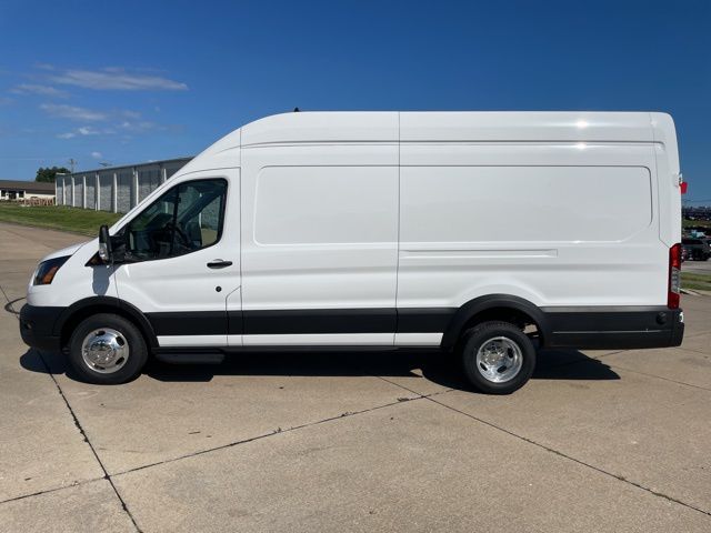 2024 Ford Transit Base