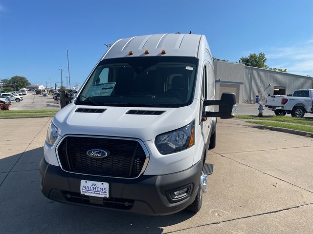 2024 Ford Transit Base