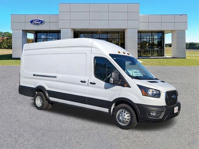 2024 Ford Transit Base