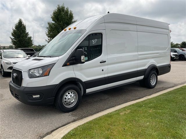 2024 Ford Transit Base