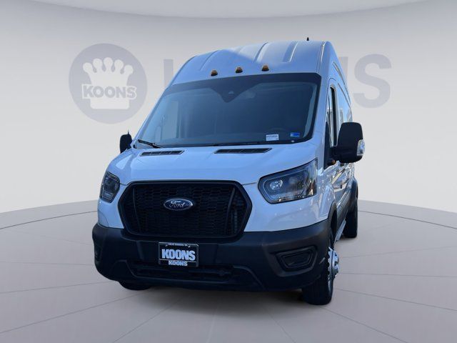 2024 Ford Transit Base