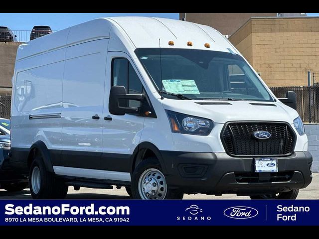 2024 Ford Transit Base