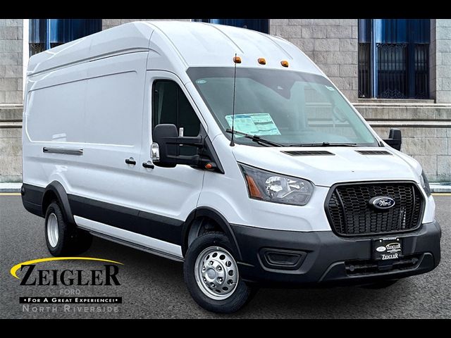 2024 Ford Transit Base