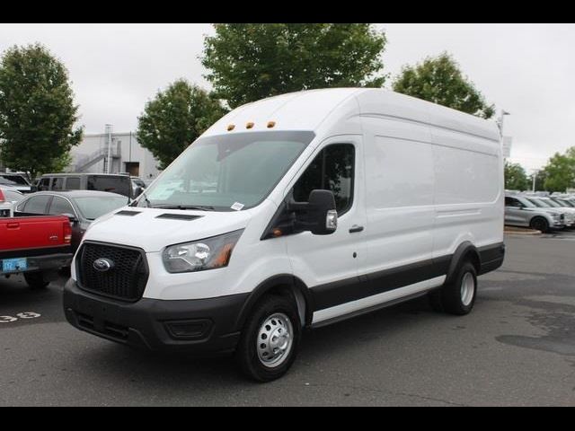 2024 Ford Transit Base