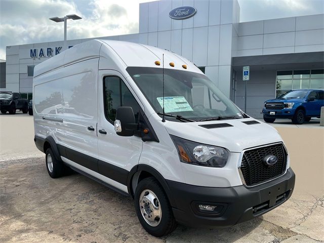 2024 Ford Transit Base