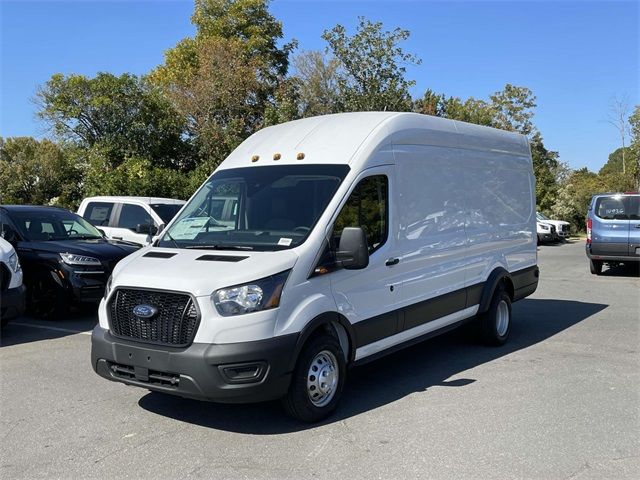 2024 Ford Transit Base